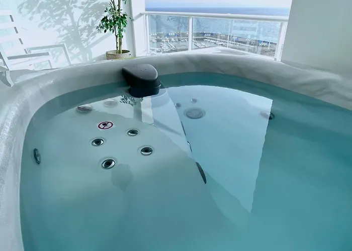 Marine Lovers - Jacuzzi Fuerteventura غران تاراغال