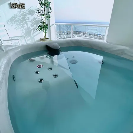 Marine Lovers - Jacuzzi Fuerteventura Gran Tarajal